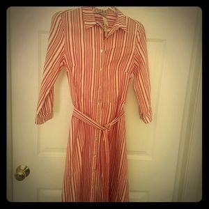 H&M Long Sleeve Buttoned down dress